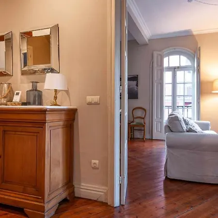 Precioso Y Cómodo Piso En A 5 De La Playa Mercaderes * Llanes